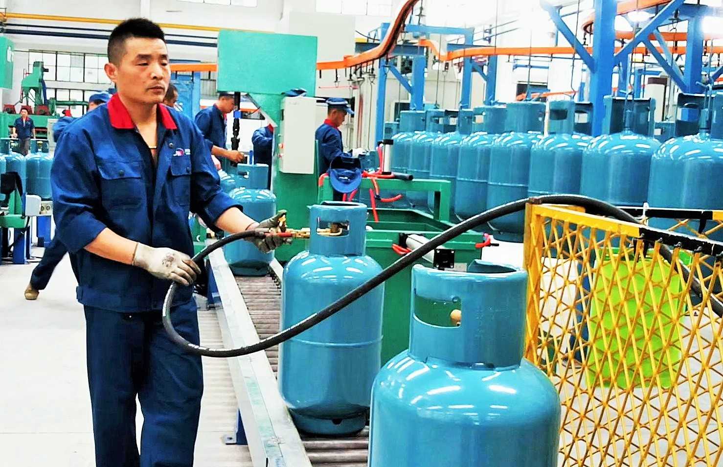 Liquid chlorine cylinders Charging matters