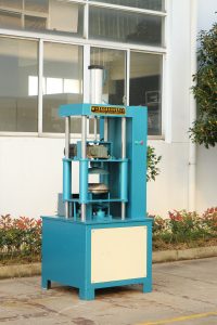 3-1封头自动清理机LPG-cylinder-dish-end-auto-cleaning-machine-200x300.jpg