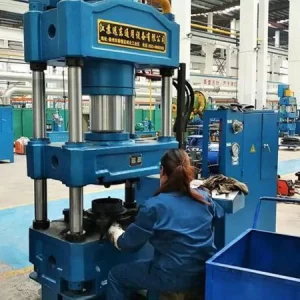 base forming machine